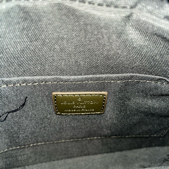 Louis Vuitton Olive Green Leather Bag - Picture 4 of 6